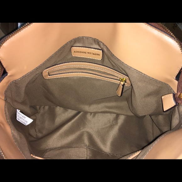 Adrienne Vittadini Purse - Picture 5 of 7